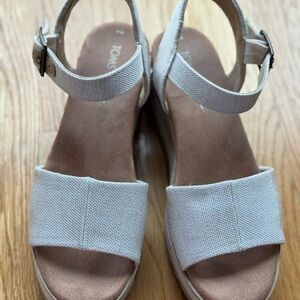 TOMS Women's Cream Sandals